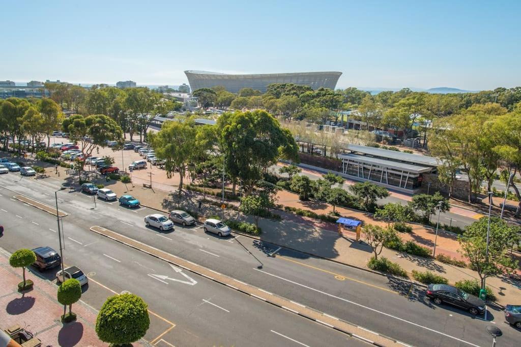 Cape Royale By Mcstay Cape Town Exterior photo